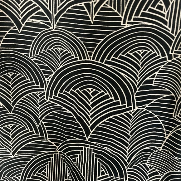 NEW Halogen Leaf Geo Print Tiered Black Light Pink Romper Size SP - Picture 4 of 10